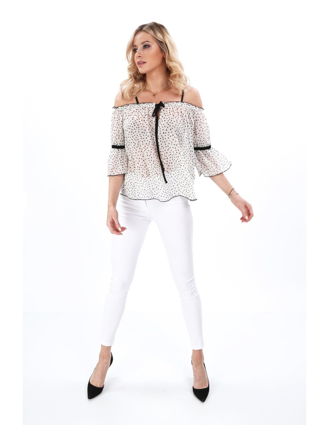 Bluza crem cu umerii goi MP28855 - Magazin online - Boutique